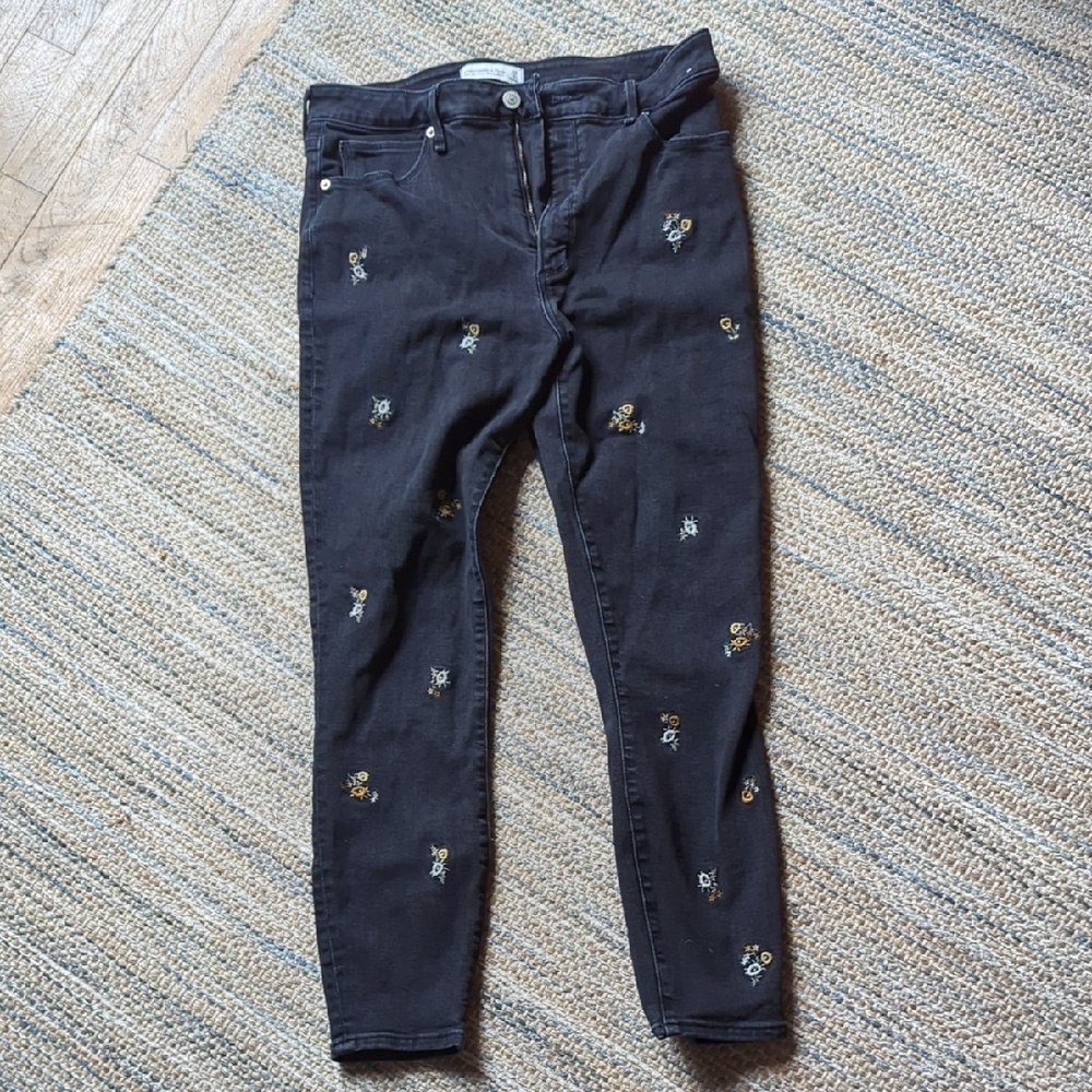 Embroidered Black Jeans